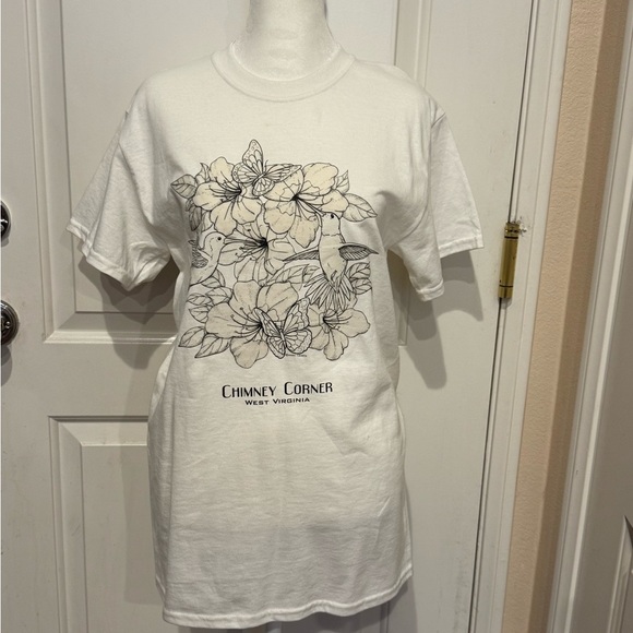 Floral Graphic T-Shirt color changing in the sun, women’s SM - Picture 2 of 6